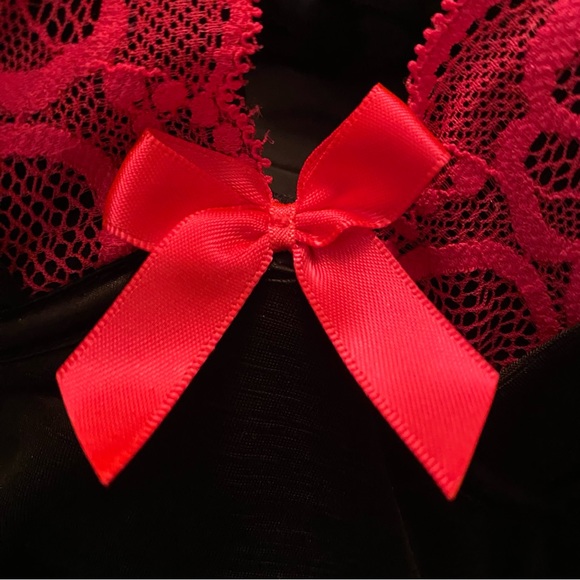 ๐๏ธ 2 for $30! ๐๏ธ Sexy black & pink lingerie ๐ - Picture 5 of 5